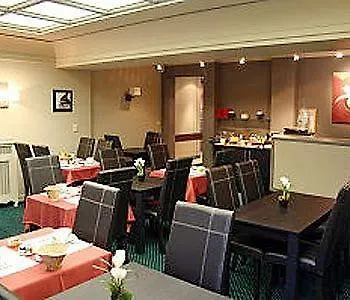 Métropole Centre Hotel 3*