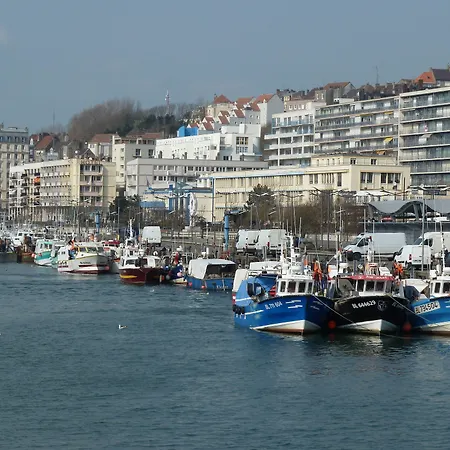 Métropole Centre Hotel 3*