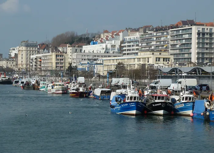 Métropole Centre Hotel 3*